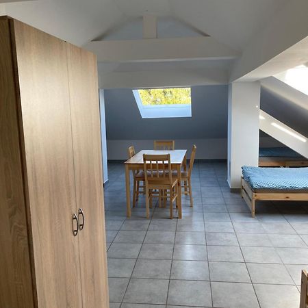 Kavkaz Restaurant & Hotel Lohmar Eksteriør bilde